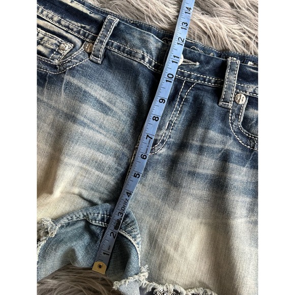 Miss Me Women's Mid Rise Easy Shorts Pockets Five Pockets Whiskering Blue SZ 30 - Picture 8 of 13